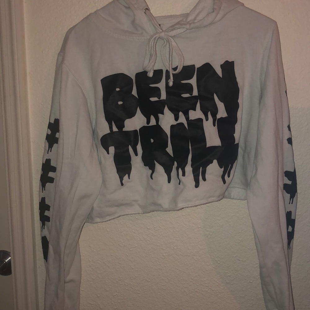 Hooded crop top